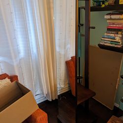 Mirror/Closet