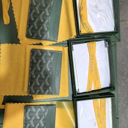 Go yard card holder (green)