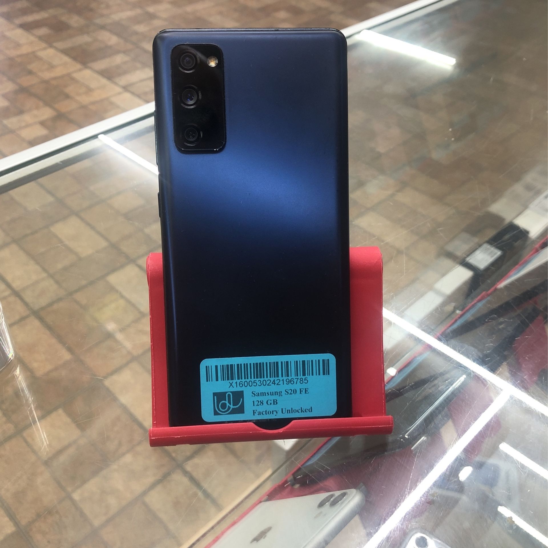 Factory Unlocked Line New S 20 FE 128Gb Comes With Charger And Warranty On Sale Now ! Two Colors Available! Welcome 🤗 🔥🔥🔥🔥