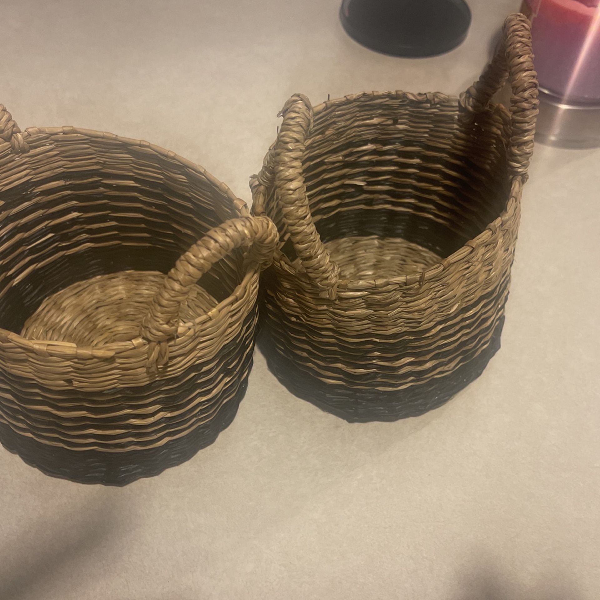 2 Small / Med Wicker planters/baskets /storage(NEW)