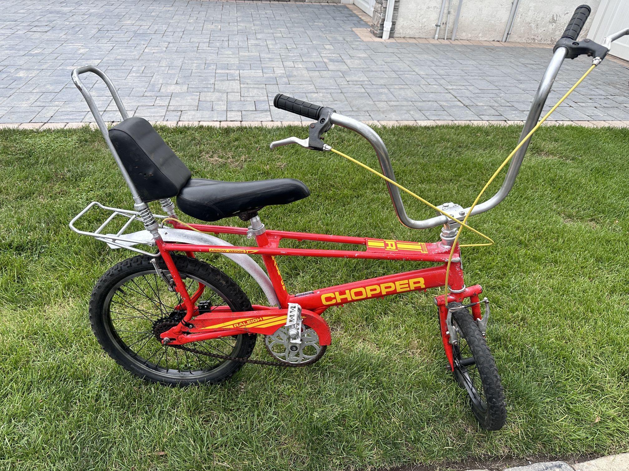 Raleigh Chopper bike repro 1 speed bicycle red