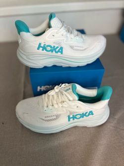 HOKA Clifton 10 — Women’s 7.5B