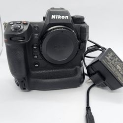 Nikon Z9 Body With Charger 