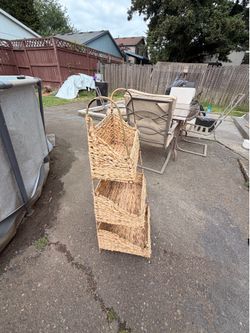 Wicker shelf