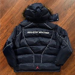 Supreme x Jordan Navy Puffer Jacket NWT Size XXL