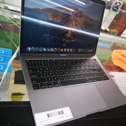MacBook Air 256HDD Catalina 16Ram