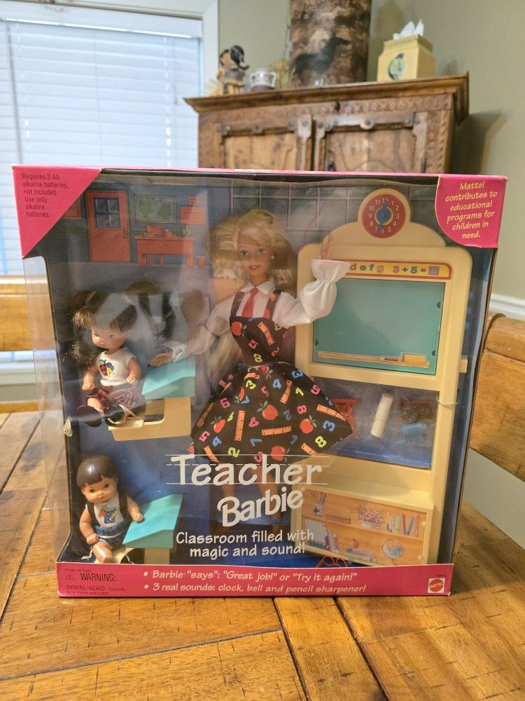 Vintage Teacher Barbie And 2 Students And Accessories