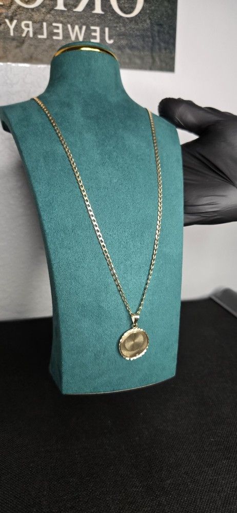 10k chain with 10k solid circle pendant