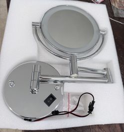 Lighted Magnifying  wall Mirror 