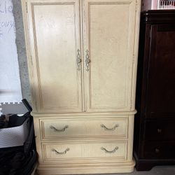 Beautiful Armoire Wardrobe 