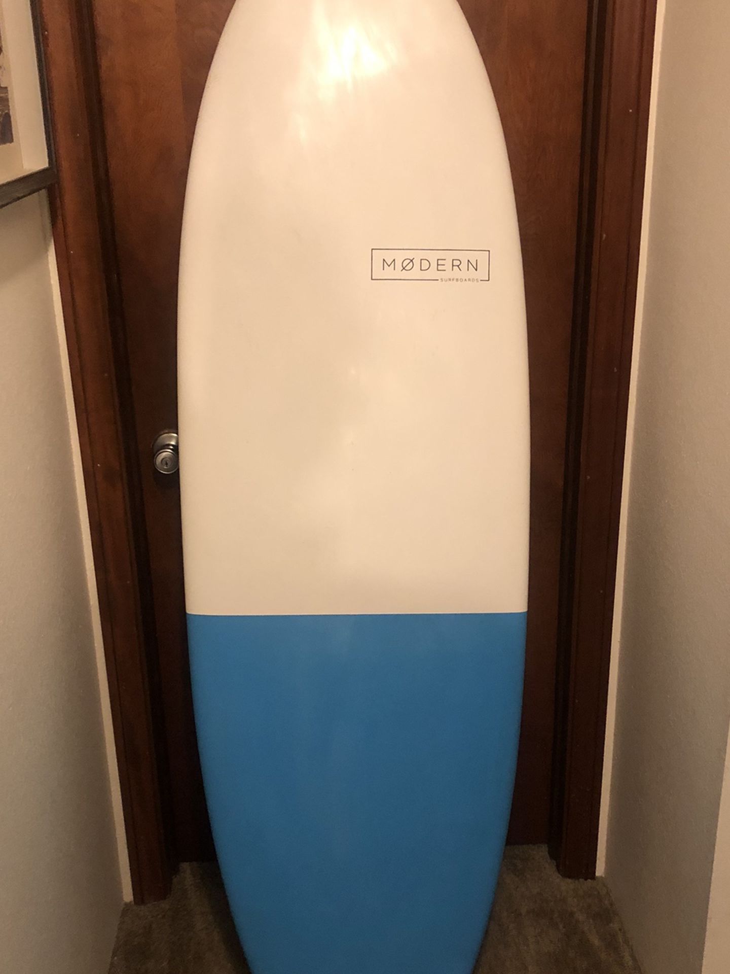 Modern Surfboard 6’