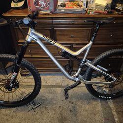 COMMENCAL MTB