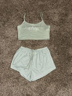 Women’s Large Pajama Set