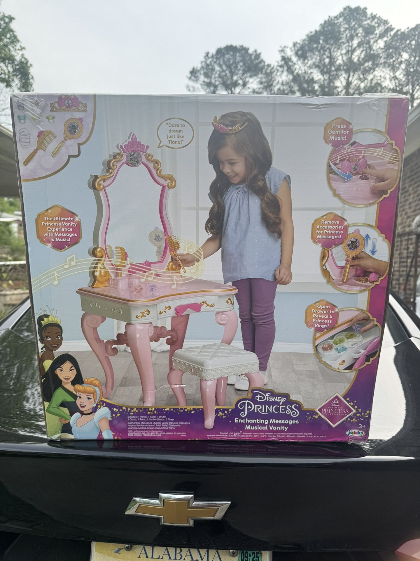 Disney Princess Ultimate Musical Vanity with Enchanting Messages & Celebration Song! Includes Brush, Comb, Tiara & 5 Rings