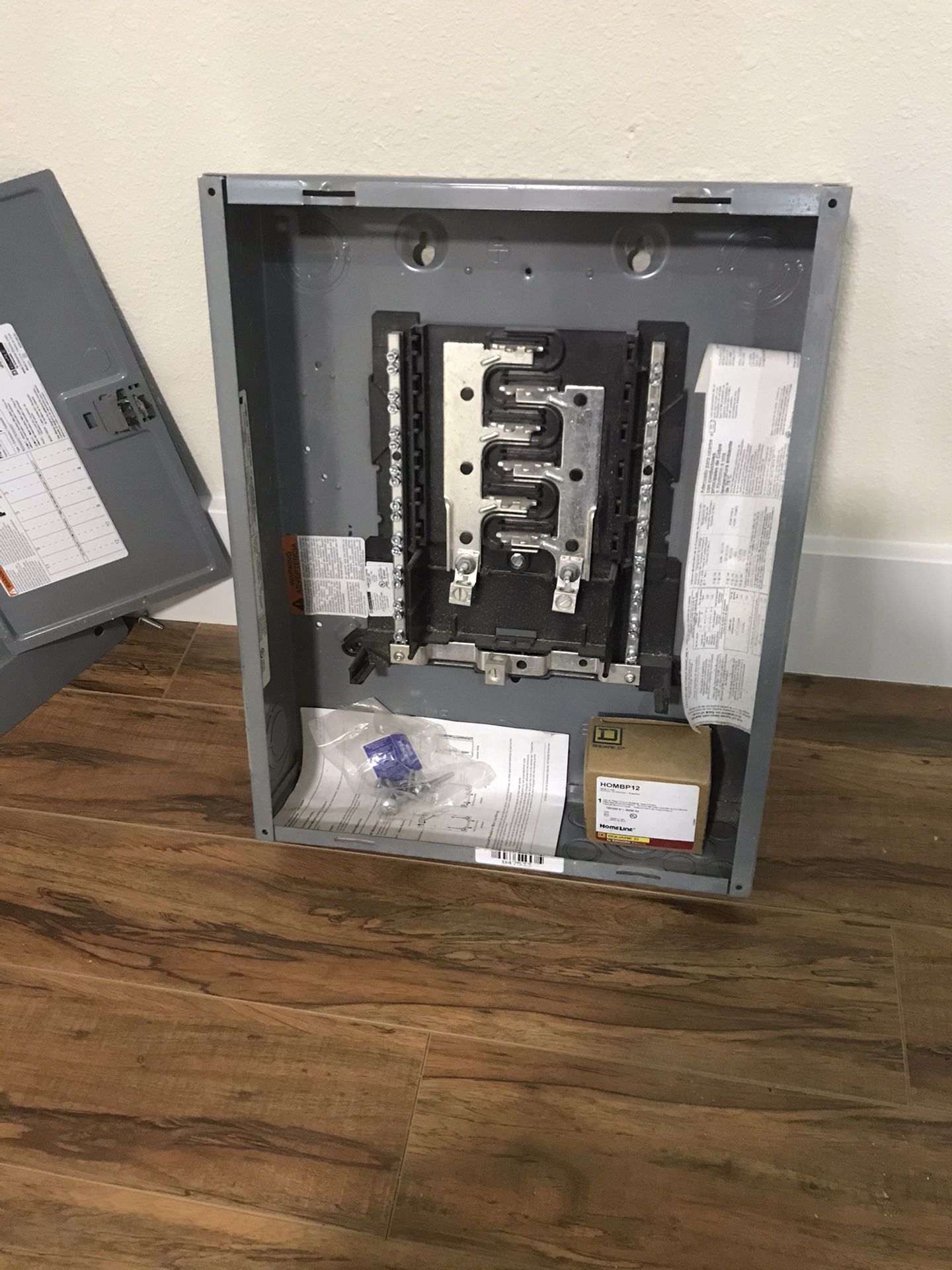 Square D Homeline 125amp Load center breaker 120/240v HOMC12UC