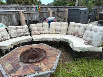 Outdoor pit set