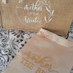 Mother Of The Bride Satin Robe And Tote Bag