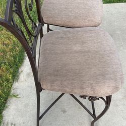 2 Chairs / Bar Stools