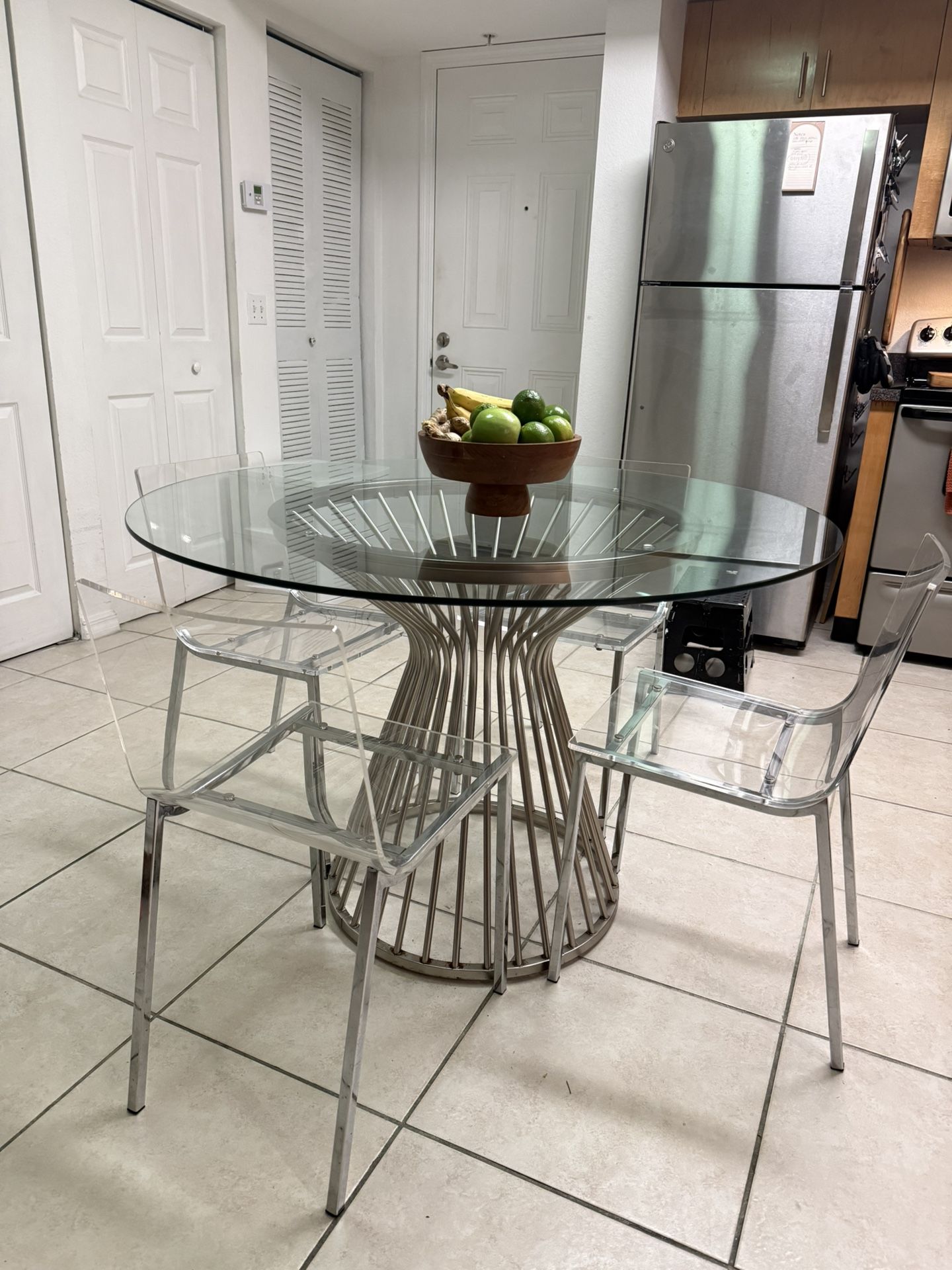 Glass Round Dining Table + 4 Acrylic Chairs – Great Condition