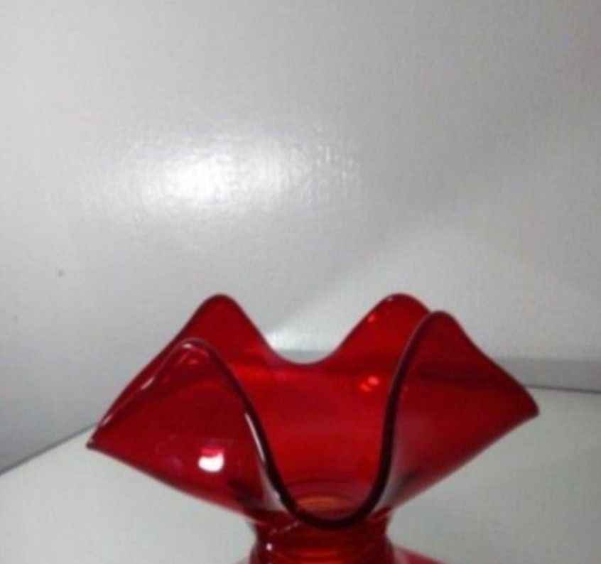 VIKING HANDKERCHIEF DISH - CANDY DISH - CANDLE HOLDER 7"×4" - Z1000