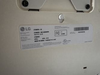 LG 27UK650-W 27" 4K UHD IPS Monitor, HDR10, AMD FreeSync, sRGB 99%, VESA