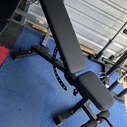 New commercial use bench 1,500lb capacity  with adjustable back and seat, new in box 📦 $175