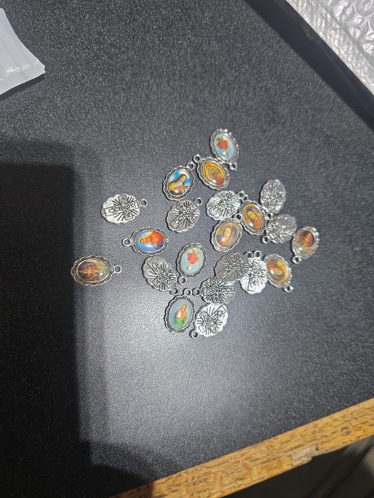 3 Dollar Charms