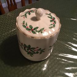 Lenox “Holiday” pattern Biscuit/Cookie Jar
