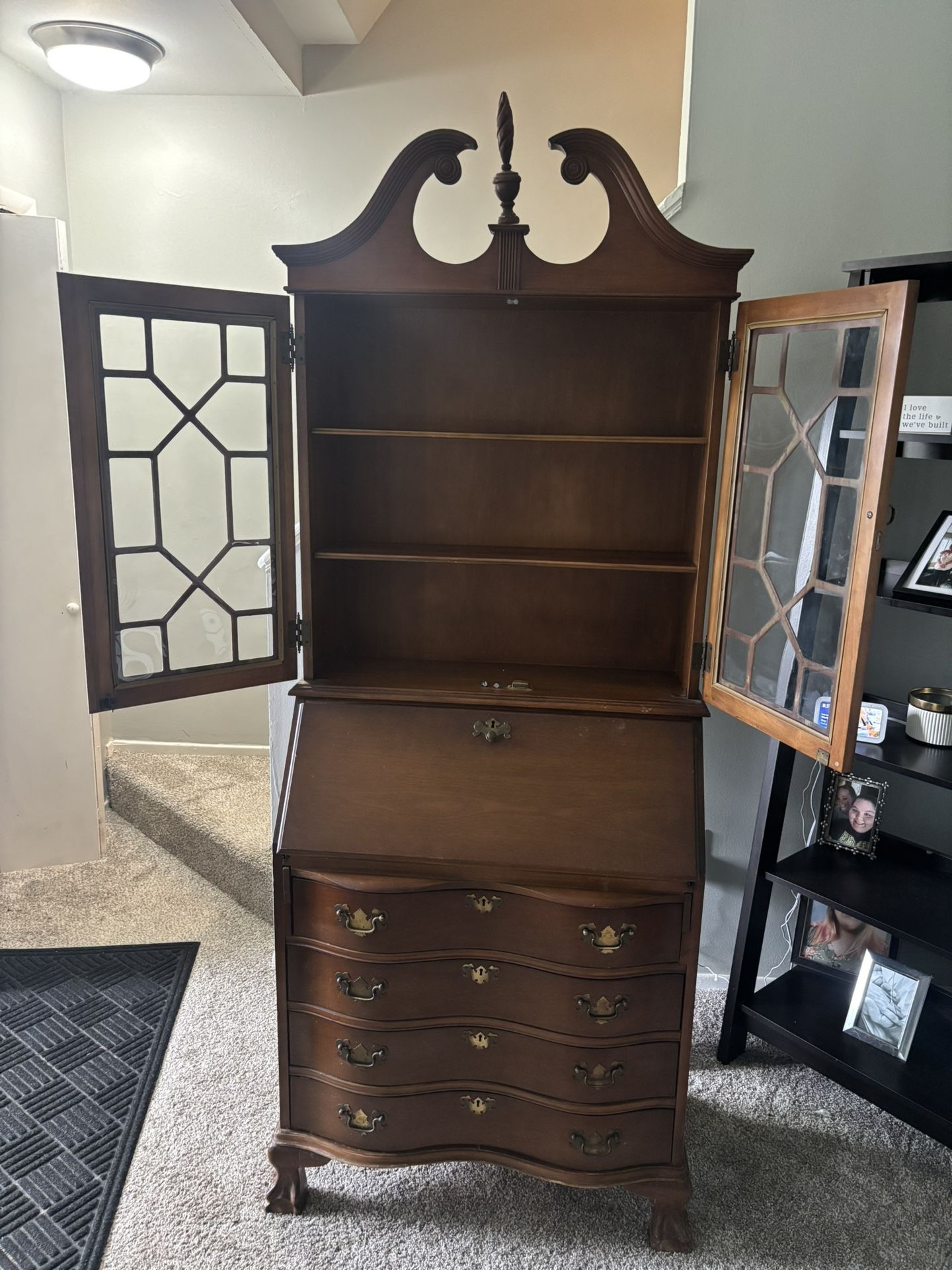 Jasper Secretary
