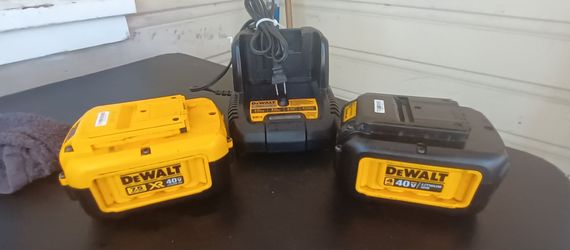 DeWalt 40V MAX Lithium-Ion Battery Set —includes (1) DCB407 7.5Ah, (1) DCB404 4.0Ah, (1) DCB114 Charger (all discontinued)