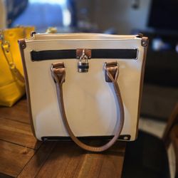 Selling JCP Call It Spring Purse