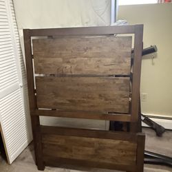 Wooden Headboard And Footboard 