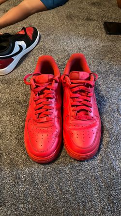 Red Air Force’s size 9