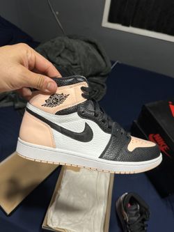 Nike Jordan 1 Retro Crimson