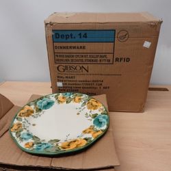 The Pioneer Woman Rose Shadow Green 12-Piece Ceramic Dinnerware Set