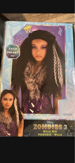 Halloween costumes for $ale!