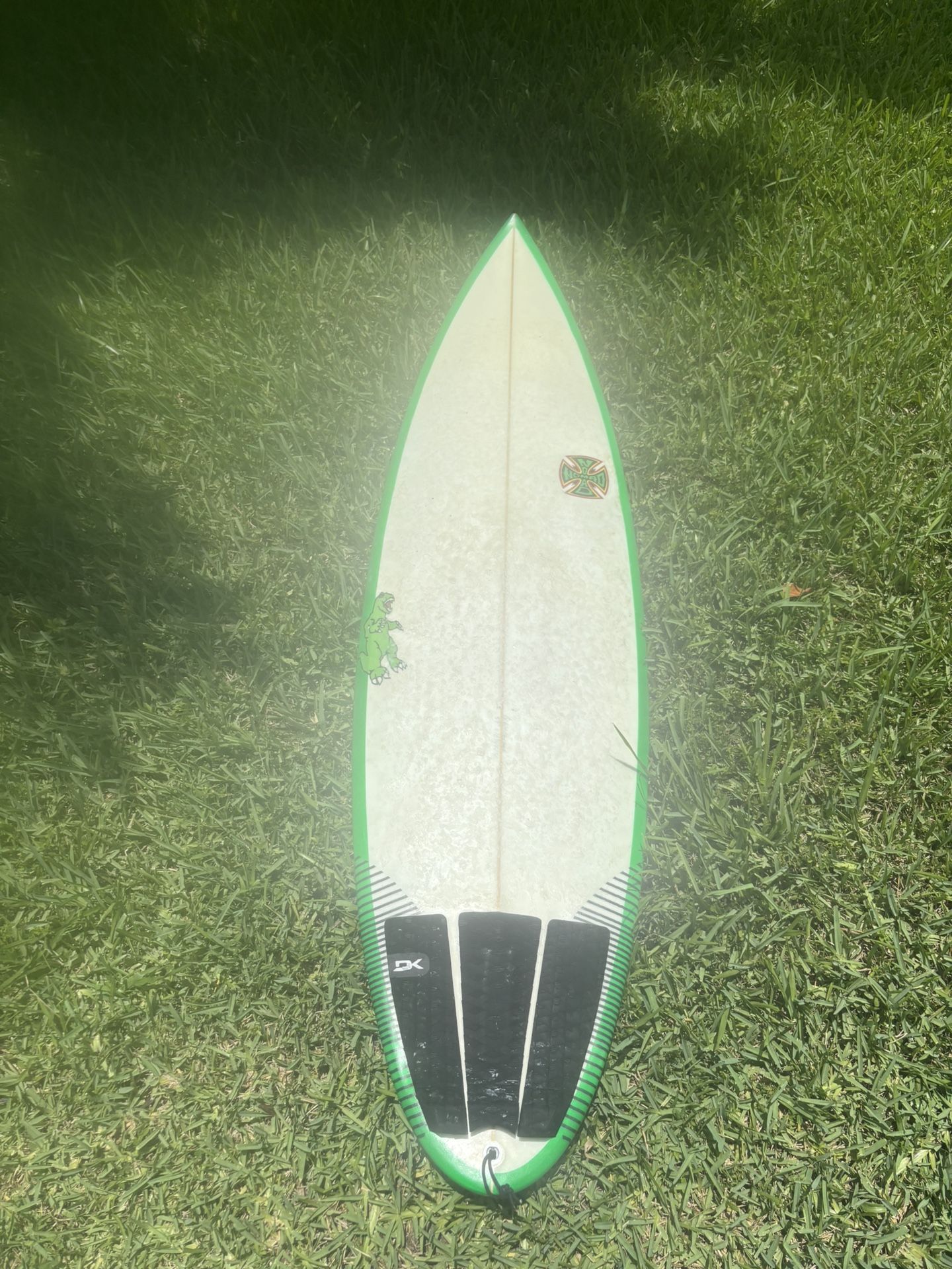 5’9 Gordzilla Surfboard