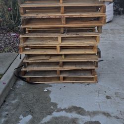 Wood Pallets Wood Pallets 