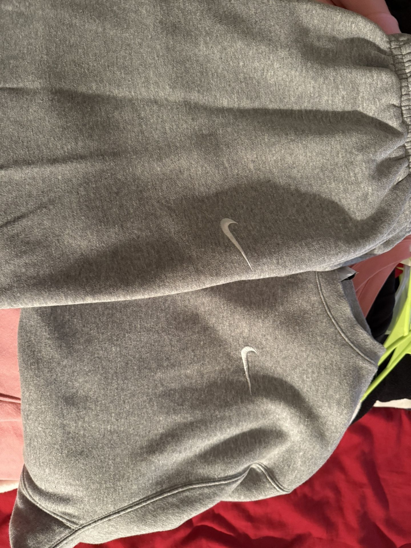 Nike Sweatshirt/sweats