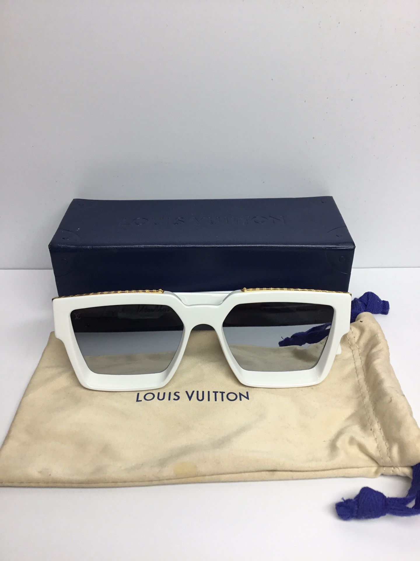 Louis Vuitton 1.1 Millionaires Square Sunglasses for Sale in Hicksville, NY  - OfferUp