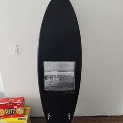 5,10 JS Black Baron Surfboard
