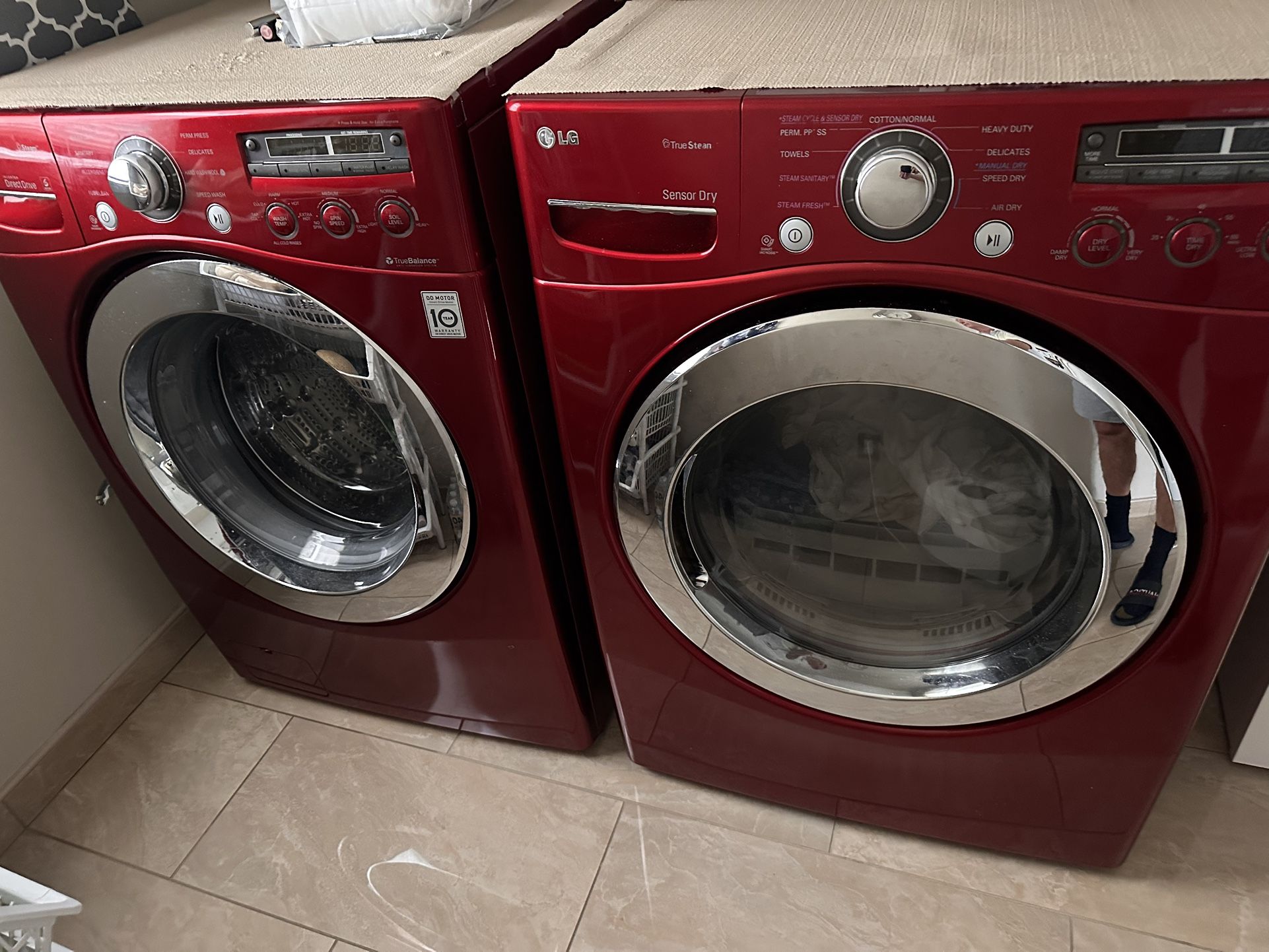 Pair of LG washer & Dryer In Excellent Condition