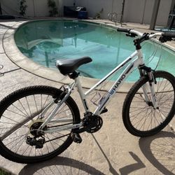 Haro Flight line Mountain Bike