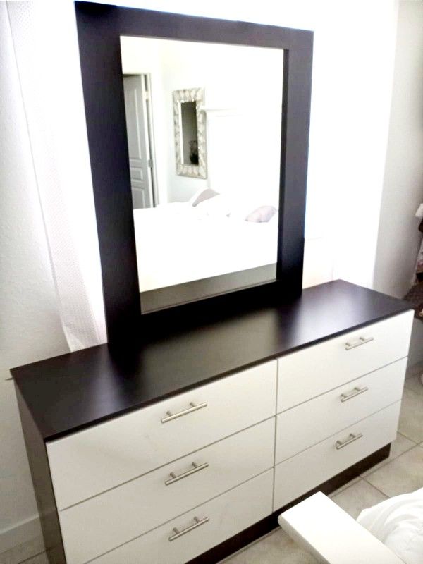 NEW MIRROR DRESSER AND 1 NIGHTSTAND