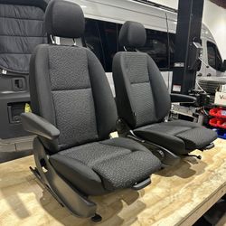 Sprinter 2024 Electric Cloth Comfort Package