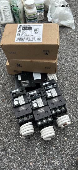 Siemens QF220A 2 pole type QPFGround Fault Circuit Interrupter with Self Test