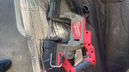 Milwaukee bandsaw