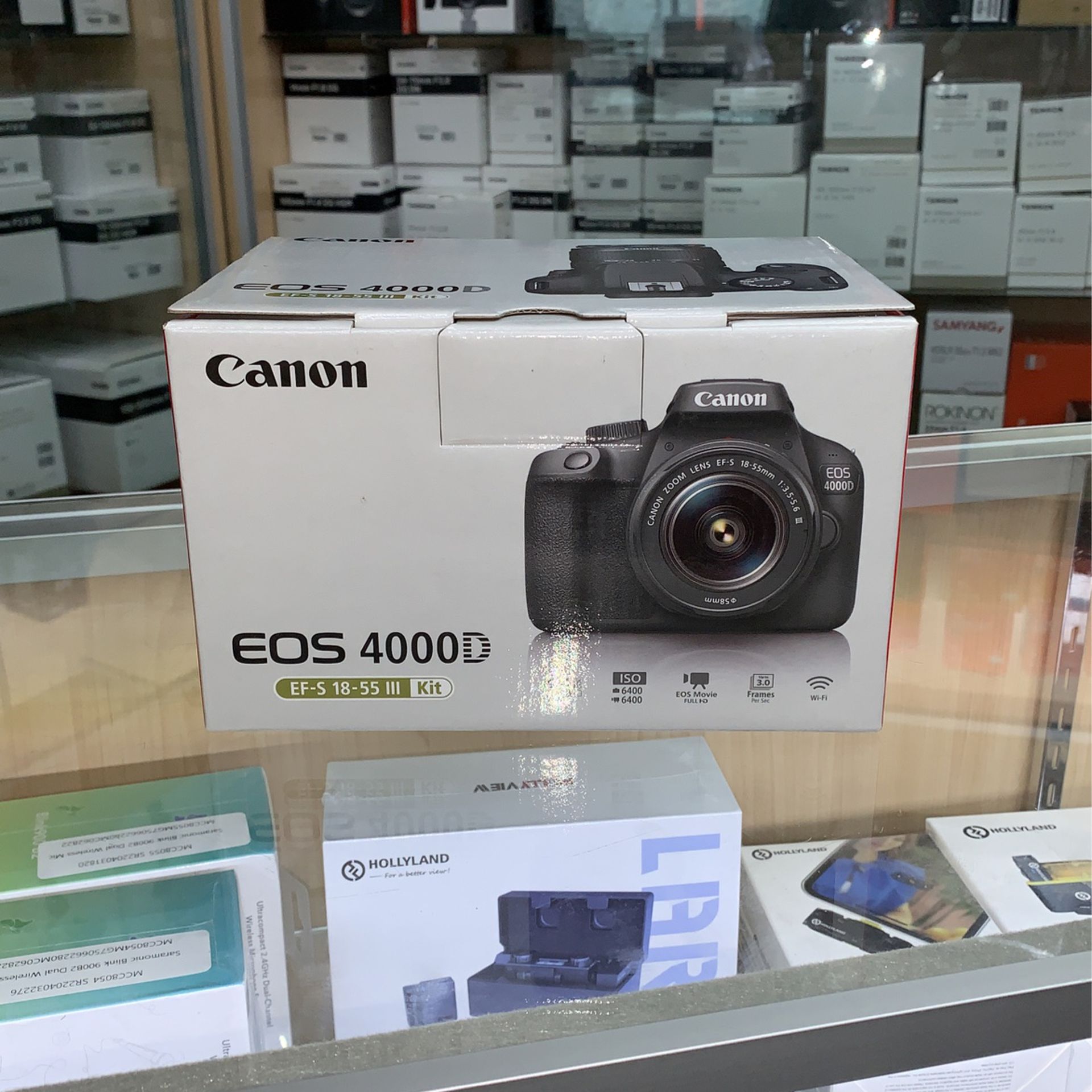 Canon EOS 4000D DSLR Kit. **Finance Or Pay In Full** for Sale in Long Beach, CA - OfferUp