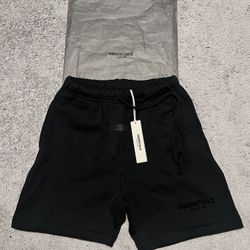 Essentials Shorts Men’s Black