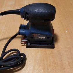 Bosch Plam Sander ..very Useful For Small Sanding Jobs Or Painting 